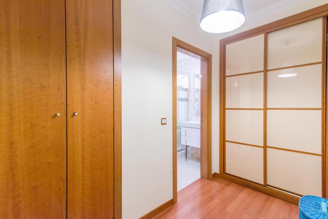 טאווירה Casa Mergoux - 15 Mins Walk City Center - Quiet - Spacious מראה חיצוני תמונה